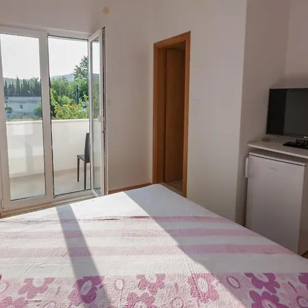 & Barisic - Double With Balcony And Garden View
